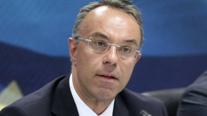 Σταϊκούρας: Μέρισμα στους αδύναμους σε σταθερή βάση κάθε Δεκέμβριο – Τι είπε για το αφορολόγητο