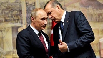 Ο Πούτιν καλεί τον Ερντογάν στη Ρωσία – Στο επίκεντρο η στρατιωτική επιχείρηση στη Συρία