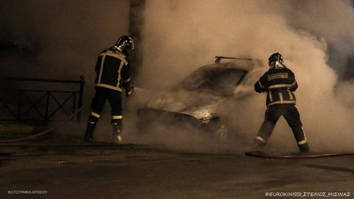Πυρκαγιά σε αυτοκίνητο στο Παλαιό Φάληρο