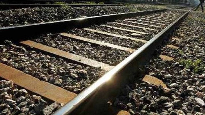 Τρένο παρέσυρε αυτοκίνητο στη Φλώρινα – Τραυματίστηκε ο οδηγός