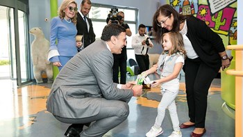 Επίσκεψη του υπουργού Υγείας Βασίλη Κικίλια στην Ογκολογική Μονάδα Παίδων «Μαριάννα Β. Βαρδινογιάννη – Ελπίδα»