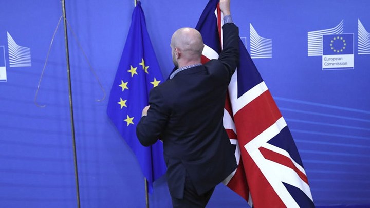 Η Σύνοδος Κορυφής επικύρωσε τη Συμφωνία για το Brexit: Σε ισχύ από την 1η Νοεμβρίου – Τα βλέμματα όλων στο βρετανικό κοινοβούλιο