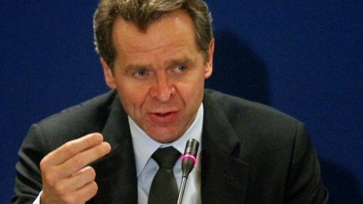 Επιμένει το ΔΝΤ: Κόψτε συντάξεις και αφορολόγητο