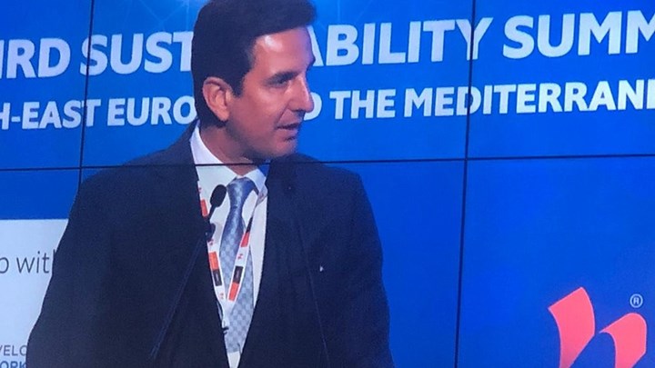 Τρυφωνόπουλος: Η Ελλάδα δεν κινδυνεύει από «υπερτουρισμό» αλλά από έλλειψη υποδομών