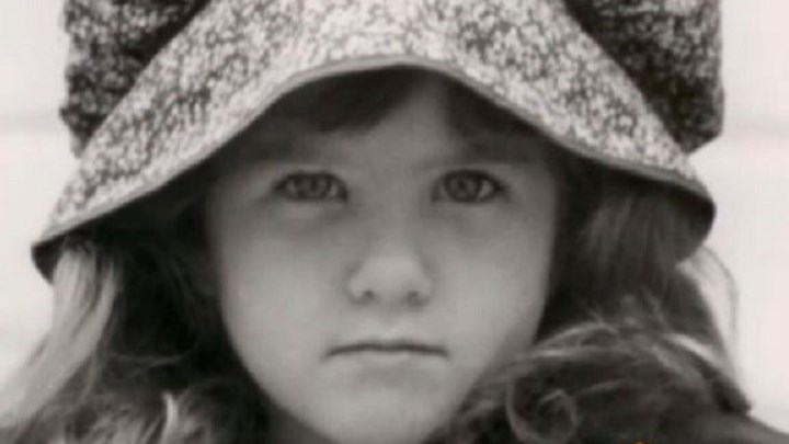 Αναγνωρίζετε το κοριτσάκι; – Είναι γοητευτική σταρ του Χόλιγουντ – ΦΩΤΟ