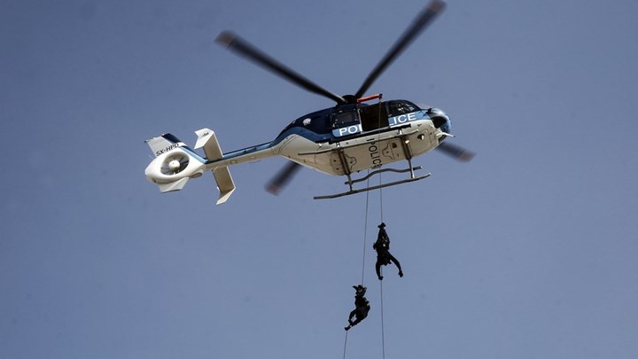 Με  εντυπωσιακές επιδείξεις της ΕΚΑΜ γιορτάστηκε η Ημέρα της Αστυνομίας στο Ζάππειο – ΦΩΤΟ