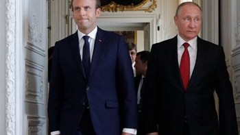 Μακρόν σε Πούτιν: Να παραταθεί η εκεχειρία στη βορειοανατολική Συρία