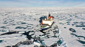 SOS από ρωσικό παγοθραυστικό στα ανοικτά της Νορβηγίας