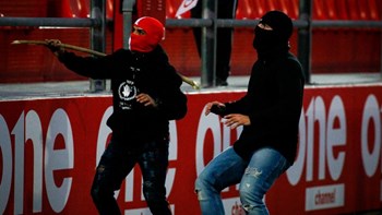 Ένταση στον ηλεκτρικό του Πειραιά με οπαδούς του Ολυμπιακού και της Μπάγερν