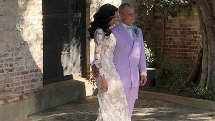 Παντρεύτηκε ο μπασίστας των Red Hot Chili Peppers – ΦΩΤΟ