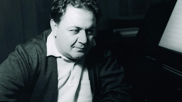 Σαν σήμερα γεννήθηκε ο Μάνος Χατζιδάκις – ΒΙΝΤΕΟ – ΦΩΤΟ