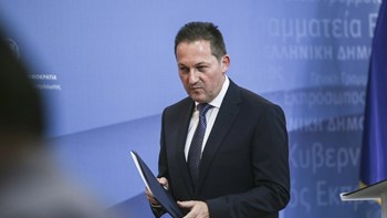 Πέτσας: Οποιοσδήποτε Έλληνας μπορεί να συγκρίνει τις πρώτες 100 μέρες των κυβερνήσεων ΝΔ και ΣΥΡΙΖΑ και να βγάλει συμπεράσματα