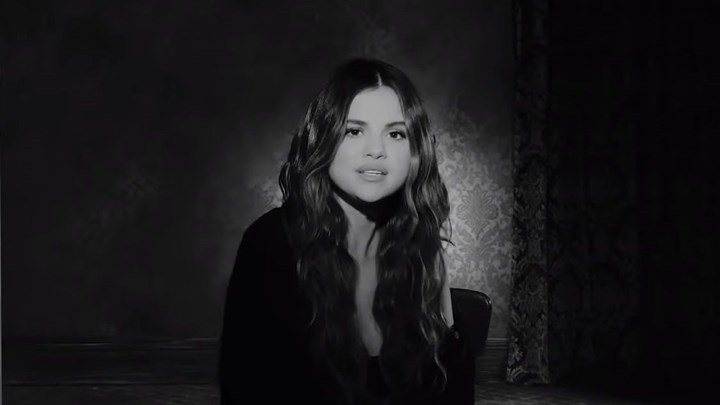 Η Σελένα Γκόμεζ τραγουδά για τον χαμένο της έρωτα με τον Τζάστιν Μπίμπερ – ΒΙΝΤΕΟ