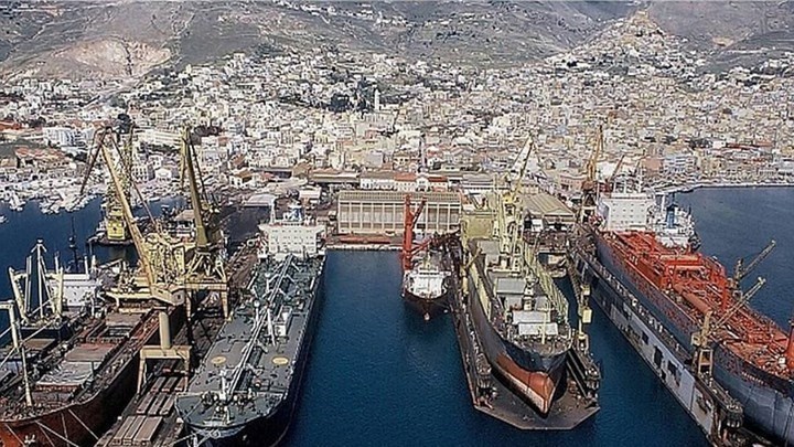 Τροπολογία για την κάλυψη της μισθοδοσίας στα ναυπηγεία Σκαραμαγκά και Ελευσίνας – Τι είπε ο υπουργός Εθνικής Άμυνας