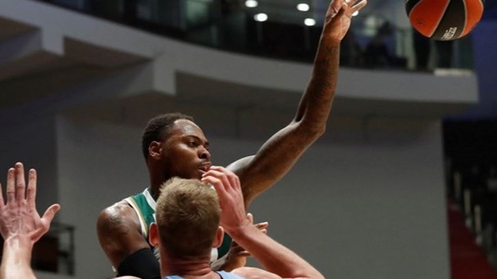 Ζενίτ – Παναθηναϊκός 60-65 (30′)