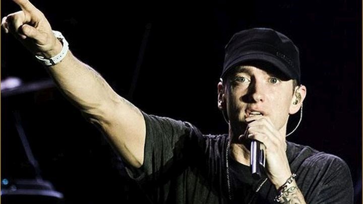 Γιατί οι μυστικές υπηρεσίες των ΗΠΑ ανέκριναν τον Έμινεμ – Ο ρόλος του Τραμπ – ΒΙΝΤΕΟ