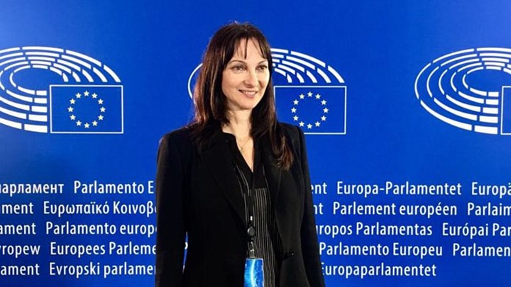 Ψήφισμα του ΕΚ για Thomas Cook: Υιοθετήθηκαν οι προτάσεις της Έλενας Κουντουρά με οφέλη για την Ελλάδα