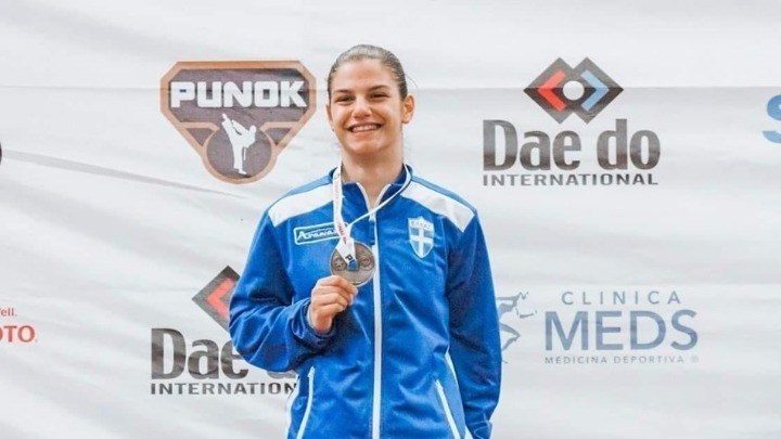 Σπουδαία επιτυχία για το ελληνικό καράτε – Ασημένιο μετάλλιο η Χρυσοπούλου στο παγκόσμιο Κορασίδων