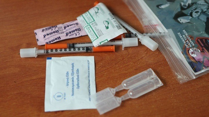 Να μην αλλάξει «το πετυχημένο μοντέλο απεξάρτησης του ΚΕΘΕΑ», ζήτησαν οι οικογένειες των θεραπευομένων