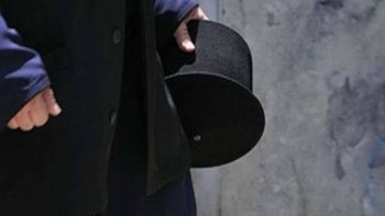 Σε αργία ο ιερέας που κατηγορείται για τον βιασμό 12χρονης – Τι αποκαλύπτει ο πρόεδρος του Χαμόγελου του Παιδιού – ΒΙΝΤΕΟ