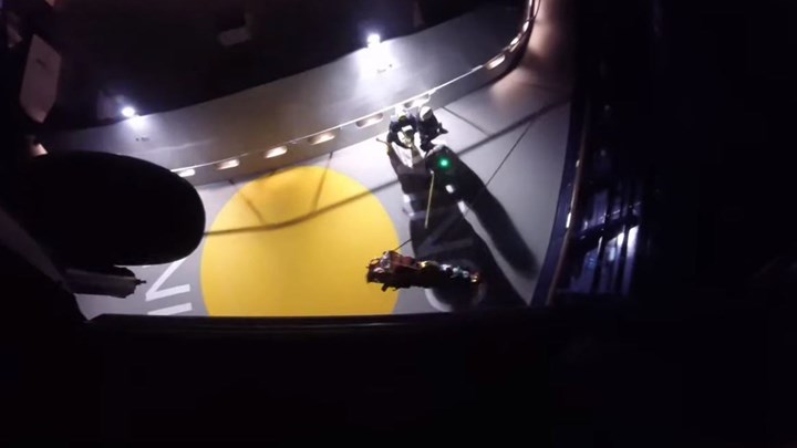 Με ελικόπτερο του Πολεμικού Ναυτικού η μεταφορά ασθενούς από κρουαζιερόπλοιο – BINTEO