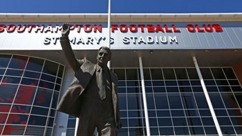 Παίκτες και τεχνικό τιμ της Σαουθάμπτον έδωσαν το «μεροκάματο» σε φιλανθρωπικούς οργανισμούς έπειτα από την εξευτελιστική ήττα με 0-9 με τη Λέστερ