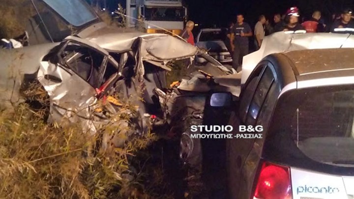 Θανατηφόρο τροχαίο στο Κολιάκι Αργολίδας: Μία γυναίκα νεκρή, σοβαρά τραυματισμένο ένα παιδί – Εικόνες σοκ – ΦΩΤΟ