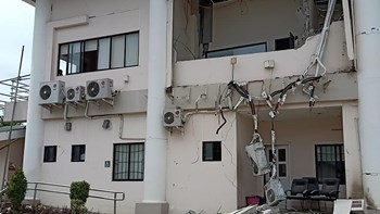 Τουλάχιστον ένας μαθητής νεκρός από τον ισχυρό σεισμό στις Φιλιππίνες – Πολλοί τραυματίες