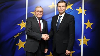 Η Ελλάδα στο επίκεντρο της συνάντησης Ντομπρόβσκις – Ρέγκλινγκ