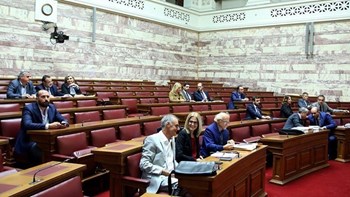 Πηγές της επιτροπής προκαταρκτικής εξέτασης για τη στάση του ΣΥΡΙΖΑ: Εμείς θα συνεχίσουμε να τηρούμε τη θεσμικότητα και τη νομιμότητα