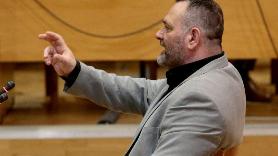 Προκλητικός ο Λαγός στη δίκη της Χρυσής Αυγής: Δεν έχω να απολογηθώ για τίποτα – Επιτέθηκε φραστικά στην πρόεδρο του δικαστηρίου