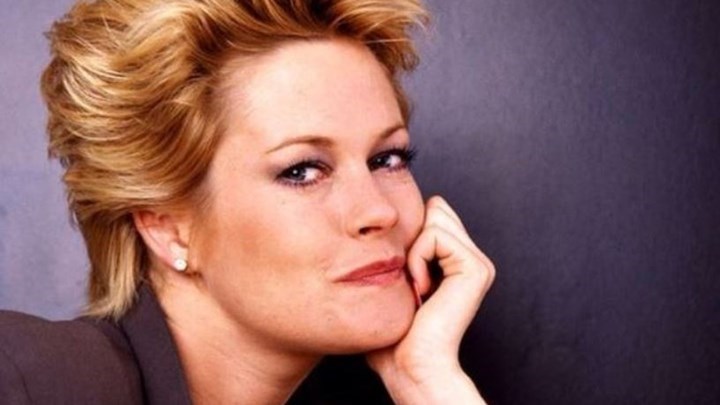 Δείτε πώς είναι σήμερα η Μέλανι Γκρίφιθ – Ποζάρει μόνο με τα εσώρουχα στα 62 της -ΦΩΤΟ