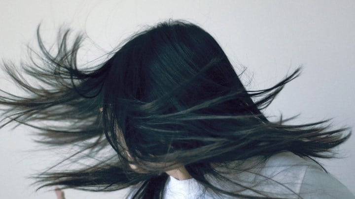 Μελέτη που σοκάρει: Πώς τα μαλλιά “προδίδουν” σχιζοφρένεια