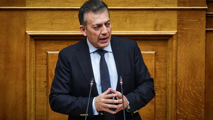 ΑΔΕΔΥ: Διαβεβαίωση Βρούτση ότι δεν θα καταργηθεί το εφάπαξ και ότι θα αυξηθούν τα ποσοστά αναπλήρωσης των συντάξεων