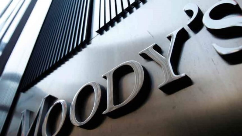Ο Moody’s υποβάθμισε την προοπτική του κρατικού αξιόχρεου της Βρετανίας σε αρνητική
