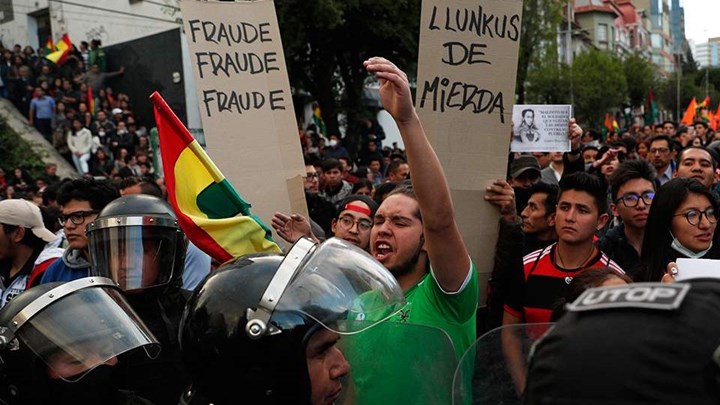 Η Βολιβία διώχνει από τη χώρα αξιωματούχους και πολίτες της Βενεζουέλας και της Κούβας