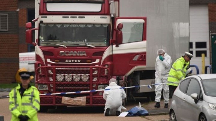 Βρετανική αστυνομία: Όλα τα θύματα του φορτηγού στο Έσεξ ήταν Βιετναμέζοι