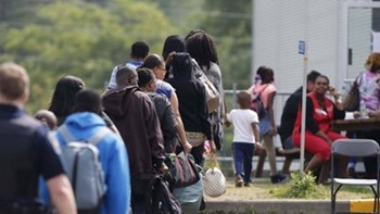 Δικαστής των ΗΠΑ τάχθηκε κατά διάταξης Τραμπ που αφορά τους μετανάστες