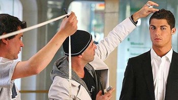 Μαχαίρωσαν μέχρι θανάτου τον κομμωτή του Κριστιάνο Ρονάλντο – Τον βρήκαν στο δωμάτιο του ξενοδοχείου του