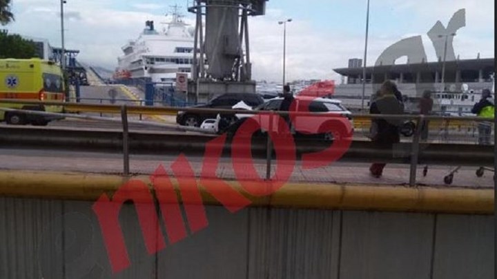 Τροχαίο ατύχημα στην Ακτή Μιαούλη – ΦΩΤΟ αναγνώστη