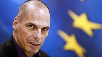 Βαρουφάκης στο CNBC: Θέλω να ξεκαθαρίσω μια παρεξήγηση – Δεν υπήρξε καμία αντιπαλότητα με τον Μάριο Ντράγκι