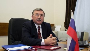 Ρώσος πρεσβευτής: Οι ΗΠΑ να σταματήσουν την επιβολή κυρώσεων στο Ιράν