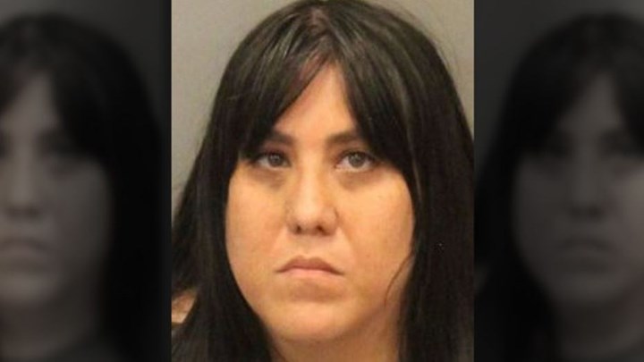 Κάλεσε την αστυνομία και τους είπε ότι έπνιξε την κόρη της στην μπανιέρα