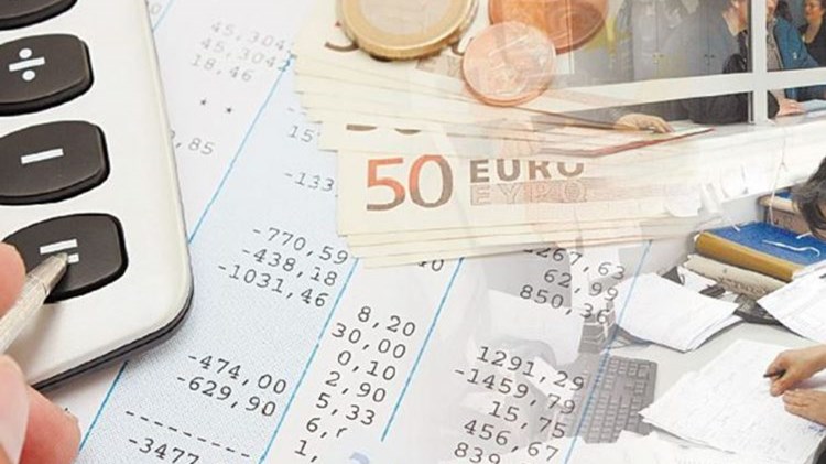 Στο πραγματικό εισόδημα το 30% των e-αποδείξεων – Οι βασικοί άξονες του φορολογικού νομοσχεδίου