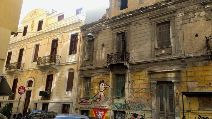 Ψυρρή: Όλα όσα πρέπει να γνωρίζετε για την ιστορική γειτονιά στο κέντρο της Αθήνας