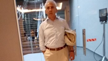 Η ΝΔ διέγραψε στέλεχός της στην Κοζάνη για ρατσιστικά σχόλια – “Ρίξτε τους στο Αιγαίο” είχε γράψει στα social media