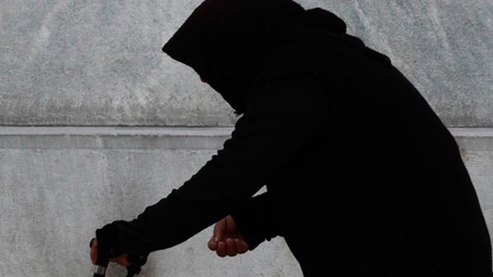 Γιαγιά συγχώρεσε 19χρονο που την λήστεψε και την τραυμάτισε