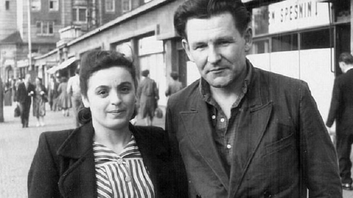 Οργή από οικογένεια επιζήσασας στο Άουσβιτς – Παρουσιάζεται ως σκλάβα του σεξ φύλακα σε στρατόπεδο συγκέντρωσης – ΦΩΤΟ