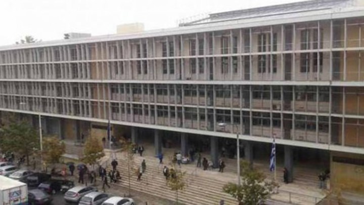 Άγρια συμπλοκή μέσα στα Δικαστήρια Θεσσαλονίκης – Τέσσερις συλλήψεις