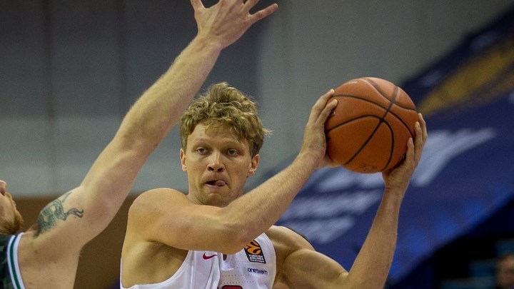 Ο Ολυμπιακός ανακοίνωσε το «διαζύγιο» με τον Κουζμίνσκας